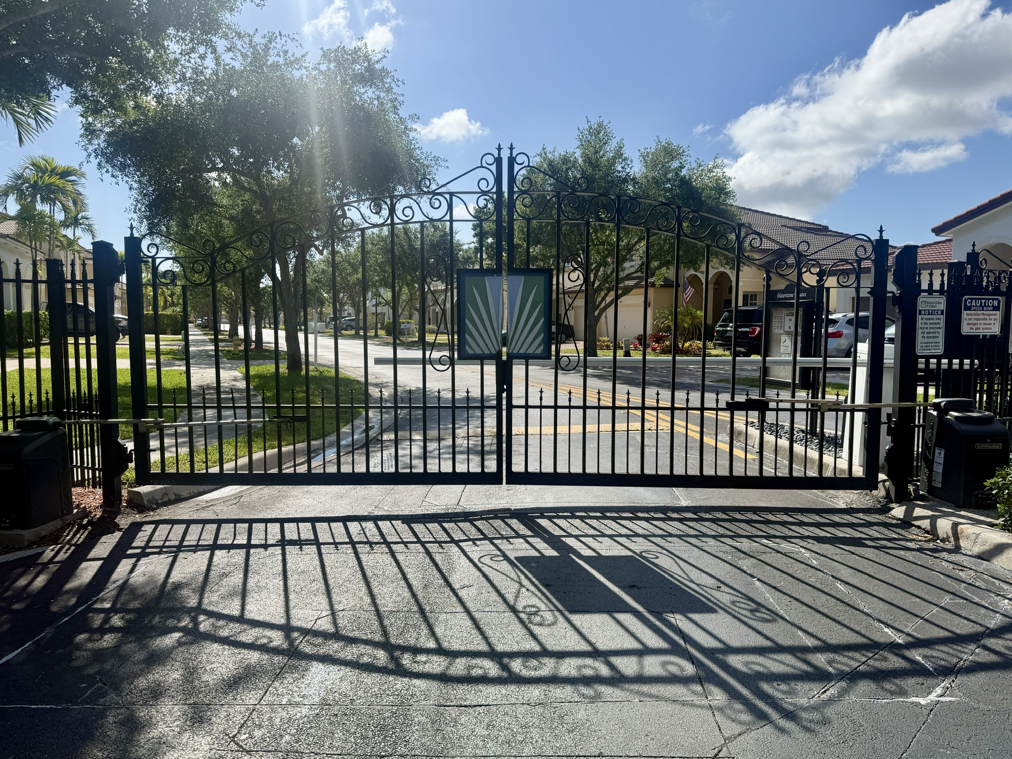 Entrance gate system at an HOA community